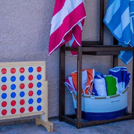 Villa Fab Phx Getaway W/ Pool & Fire Pit Phoenix Esterno foto