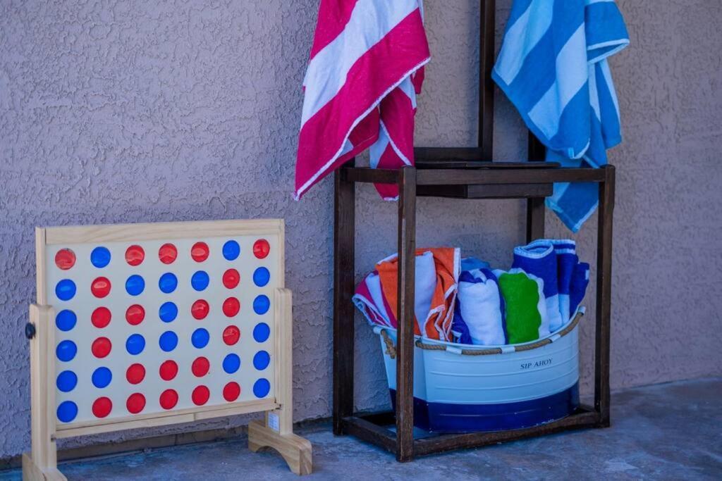 Villa Fab Phx Getaway W/ Pool & Fire Pit Phoenix Esterno foto