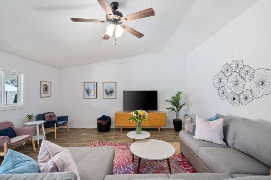 Villa Fab Phx Getaway W/ Pool & Fire Pit Phoenix Esterno foto