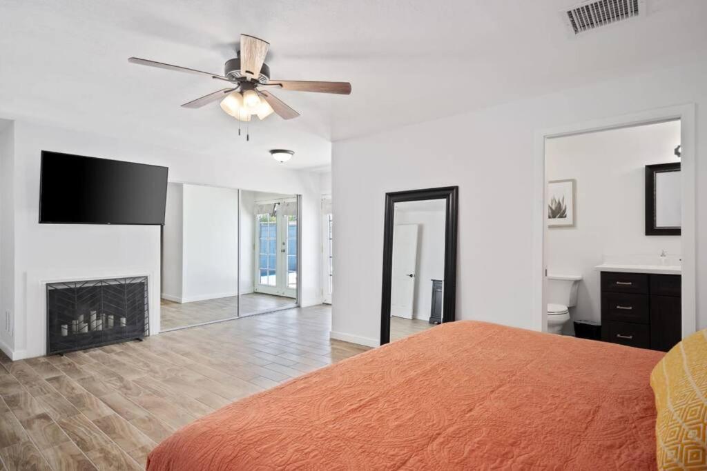 Villa Fab Phx Getaway W/ Pool & Fire Pit Phoenix Esterno foto