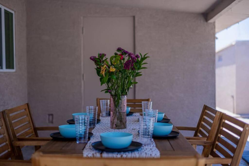 Villa Fab Phx Getaway W/ Pool & Fire Pit Phoenix Esterno foto