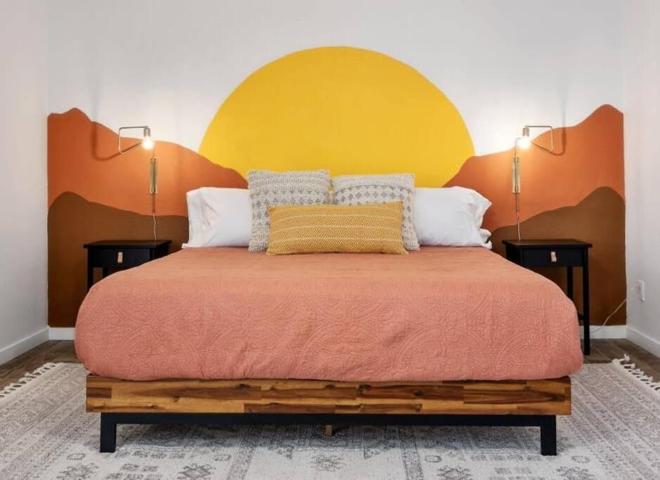 Villa Fab Phx Getaway W/ Pool & Fire Pit Phoenix Esterno foto