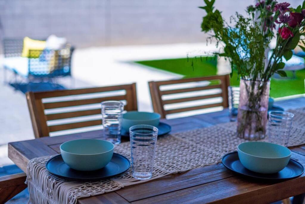 Villa Fab Phx Getaway W/ Pool & Fire Pit Phoenix Esterno foto